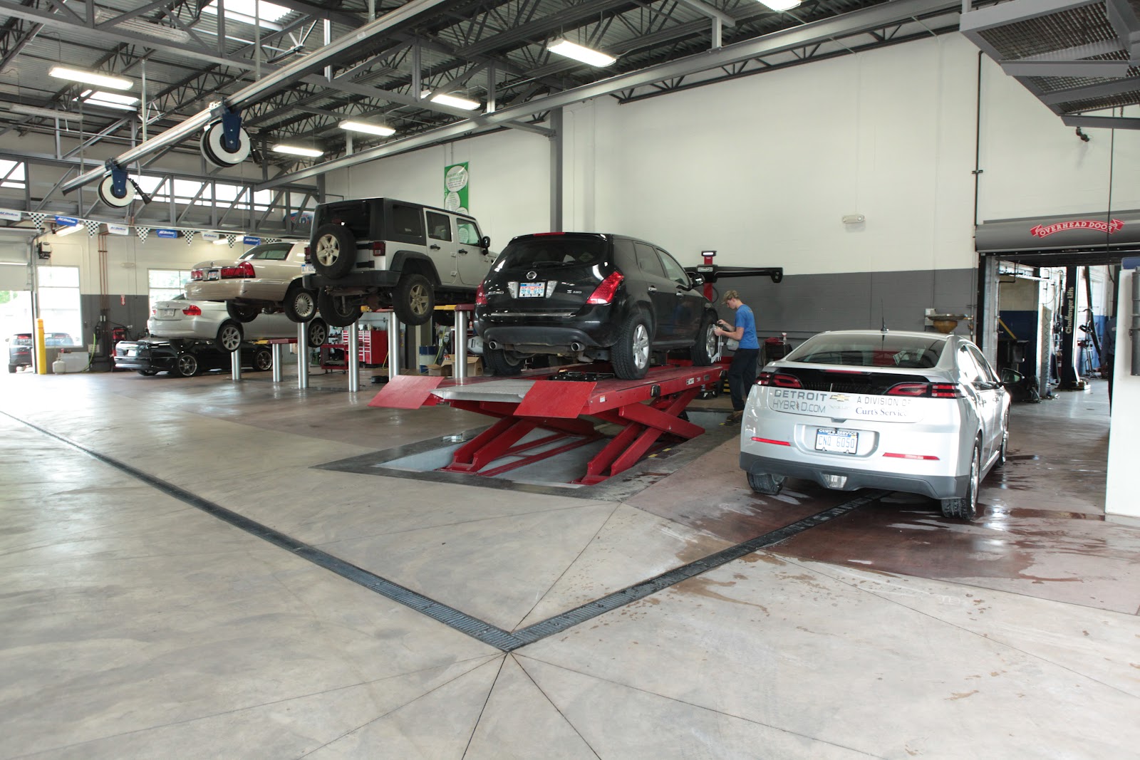 Curt's Service Inc. in Oak Park