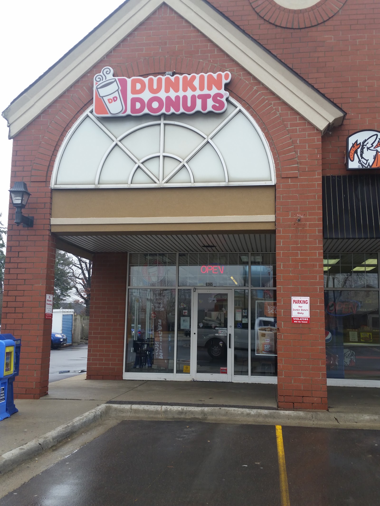 Dunkin' in Oak Park