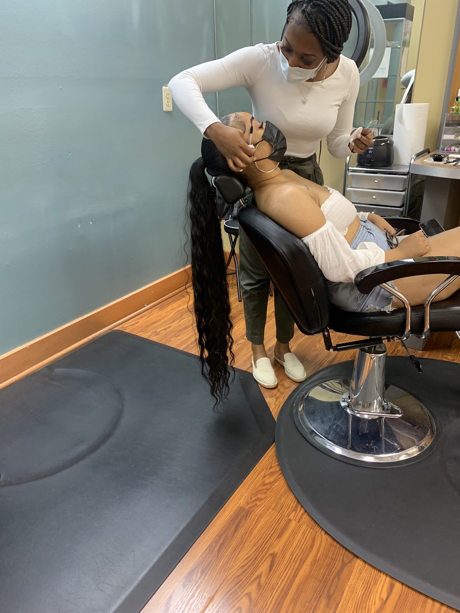 Evolve Salon — photo