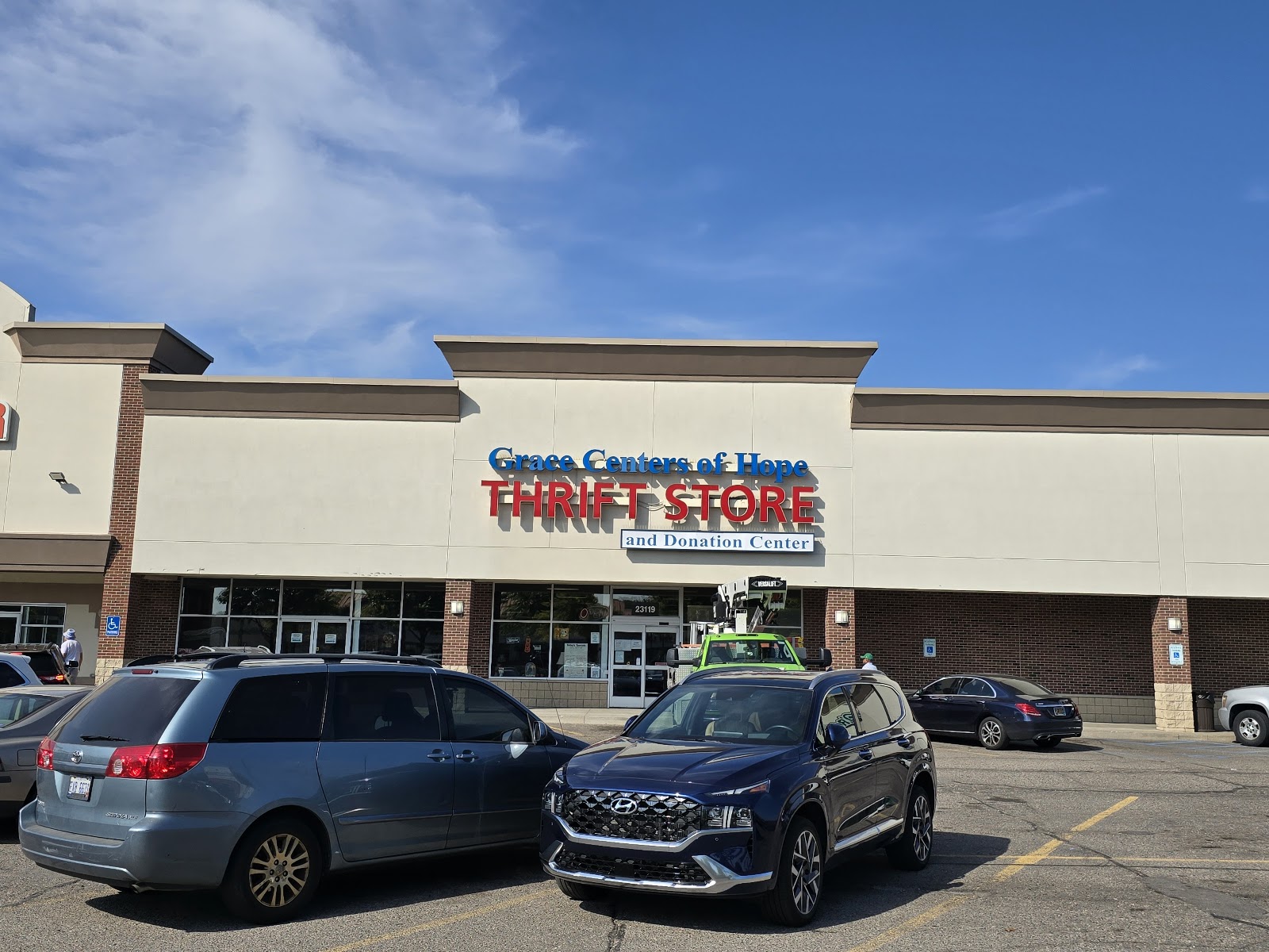 Grace Centers of Hope Thrift Store & Donation Center- Oak Park — photo