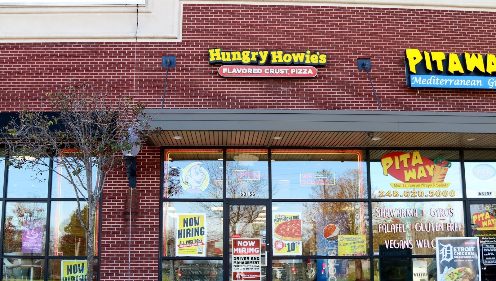 Hungry Howie's Pizza in Oak Park