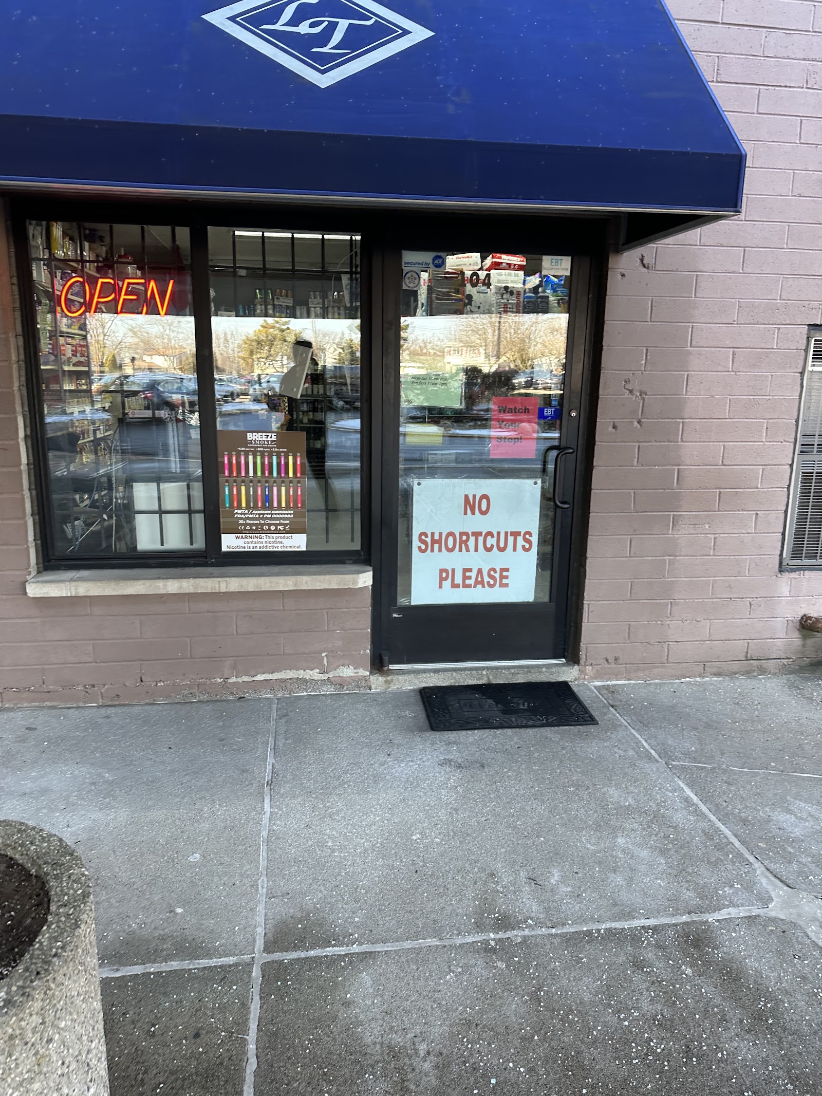 Lincoln Convenient Shop in Oak Park