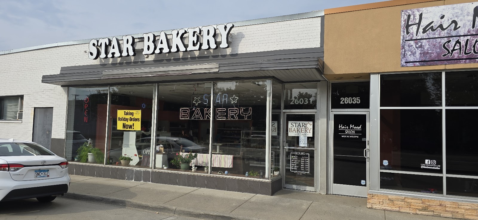 Star Bakery in Oak Park