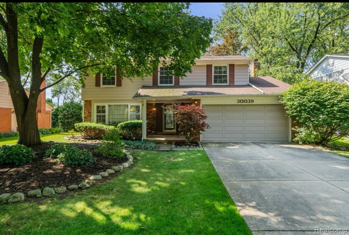 Tom Novik - REALTEAM Real Estate — photo