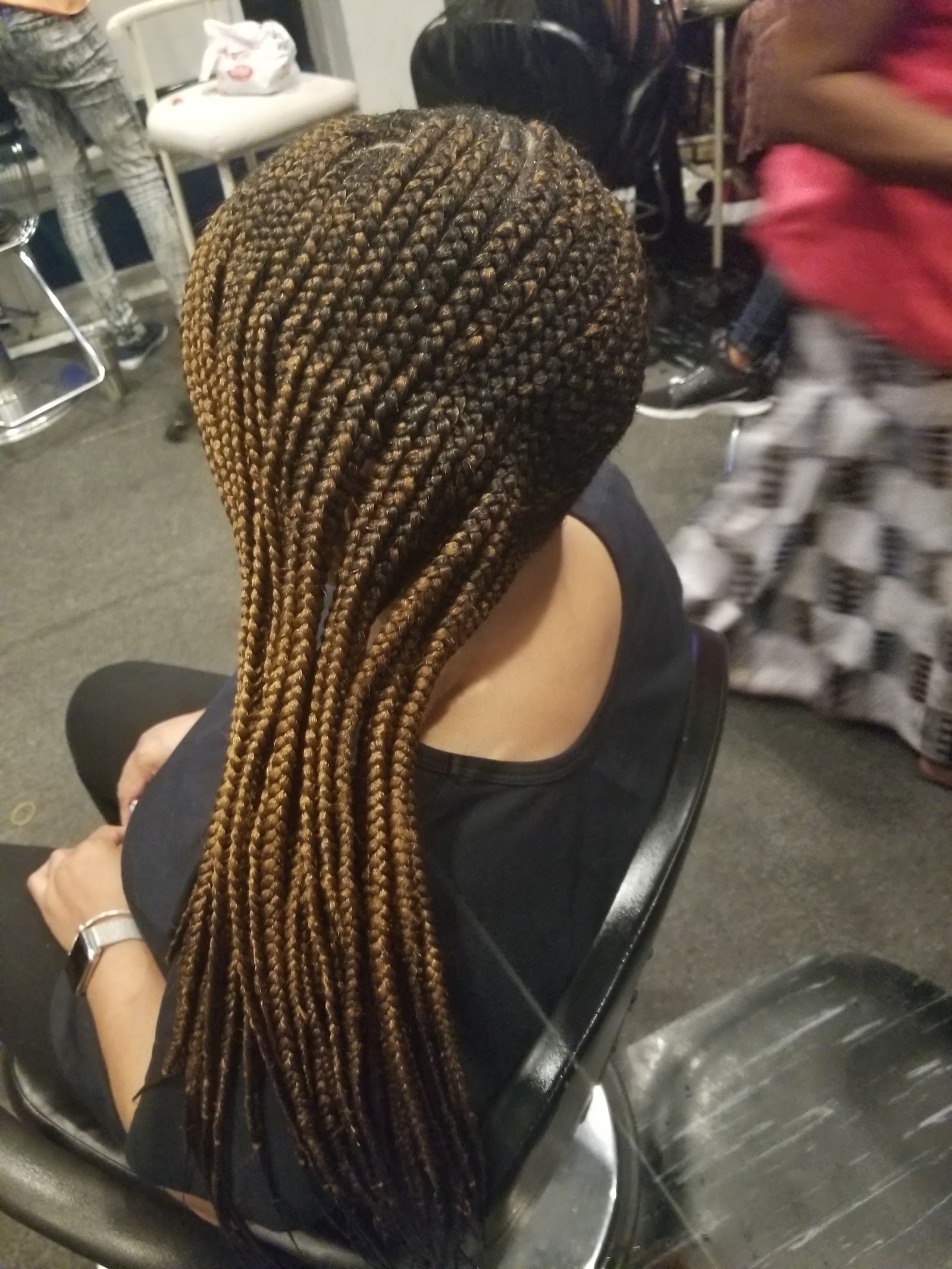 Tops African hair braiding — photo